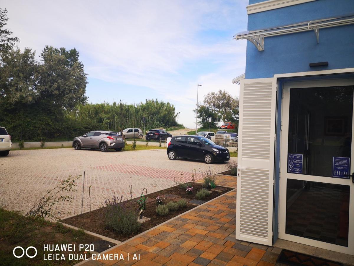 Il Sole Nel Mare - Lido Di Volano Bed & Breakfast Comacchio Exterior photo